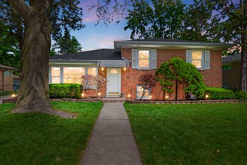 913 S Mitchell, Elmhurst, IL 60126