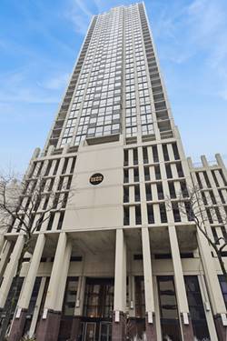 1122 N Clark Unit 904, Chicago, IL 60610