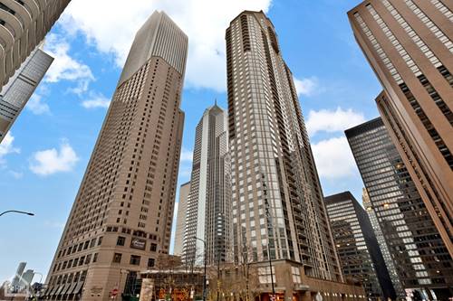 222 N Columbus Unit C3, Chicago, IL 60601