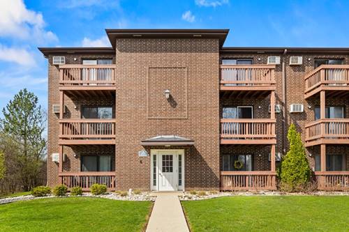1000 Spruce Unit 2A, Glendale Heights, IL 60139