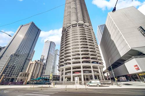 300 N State Unit 3909, Chicago, IL 60654