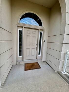 30 Beaconsfield Unit 30, Lincolnshire, IL 60069