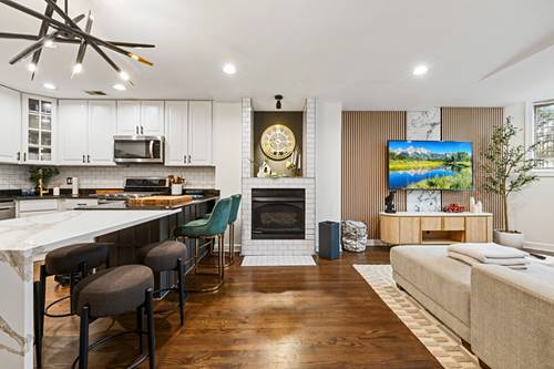 2625 N Ashland Unit 1B, Chicago, IL 60614