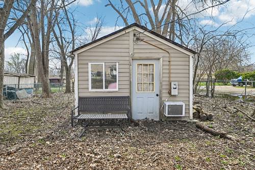 1326 Nippersink, Spring Grove, IL 60081