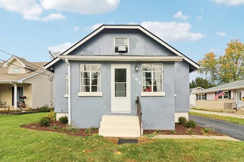 796 Parkway, Elgin, IL 60120