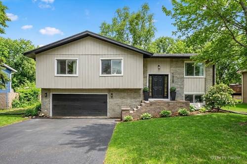 1908 Moore, St. Charles, IL 60174