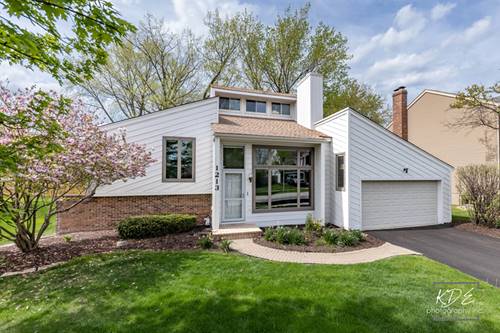 1213 Yorkshire, Naperville, IL 60563