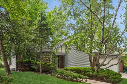 499 Highland Grove, Buffalo Grove, IL 60089