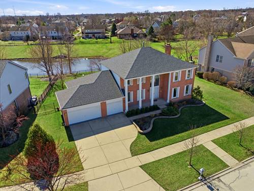 681 Castlerea, Des Plaines, IL 60016