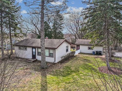 1484 N Hicks, Palatine, IL 60067