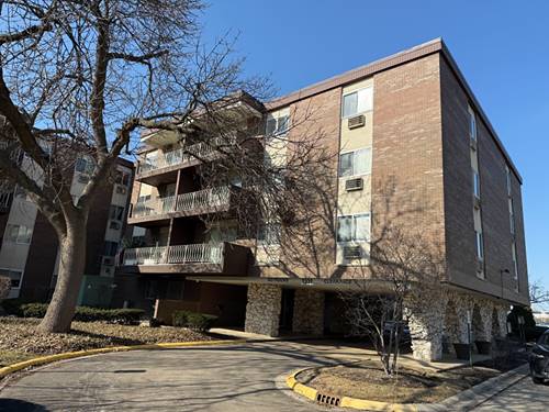 1331 S Finley Unit 104, Lombard, IL 60148