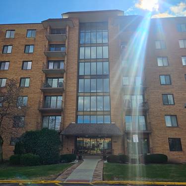 1717 W Crystal Unit 310, Mount Prospect, IL 60056
