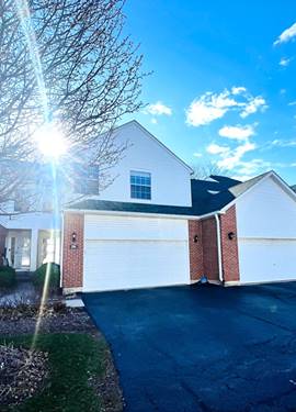 106 Pembroke Unit 106, Lake Bluff, IL 60044