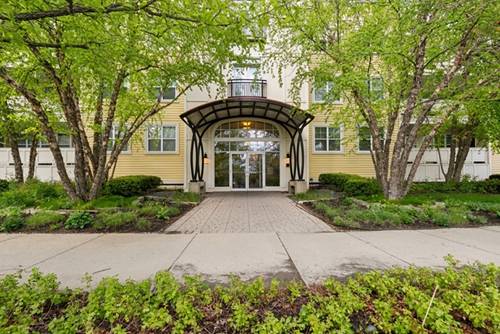 977 Harris Unit 25, Grayslake, IL 60030