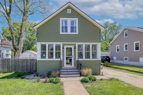 318 S 11th, St. Charles, IL 60174