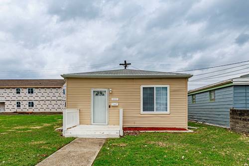 832 E 153, Phoenix, IL 60426