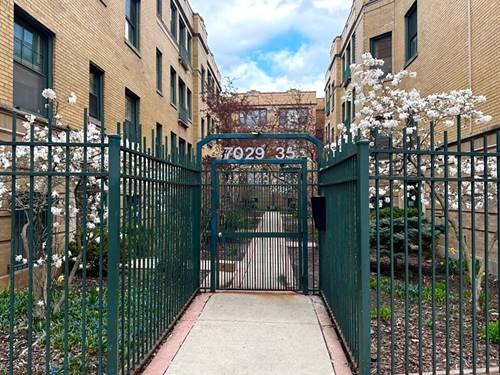 7031 N Sheridan Unit 2E, Chicago, IL 60626