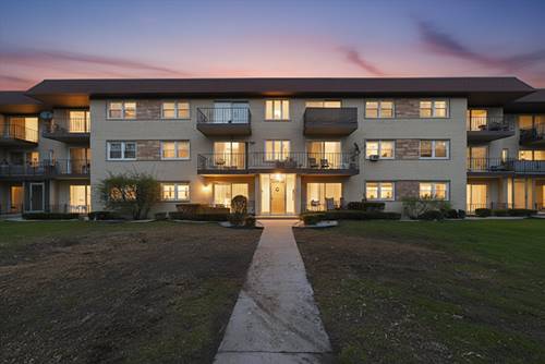 5211 N Potawatomie Unit 206, Chicago, IL 60656