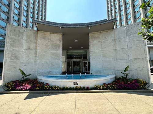 3600 N Lake Shore Unit 1504, Chicago, IL 60613