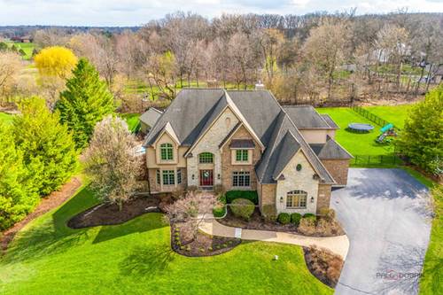 37W209 Deer Pond, St. Charles, IL 60175