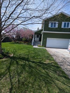 6 Crows Nest, Third Lake, IL 60030