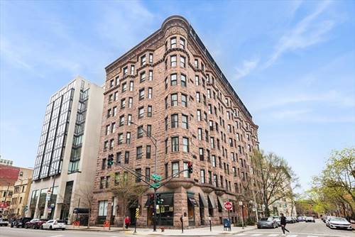 2800 N Pine Grove Unit 7E, Chicago, IL 60657