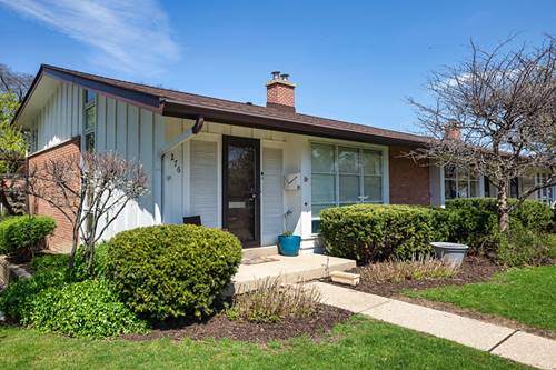 276 Crestwood, Northfield, IL 60093