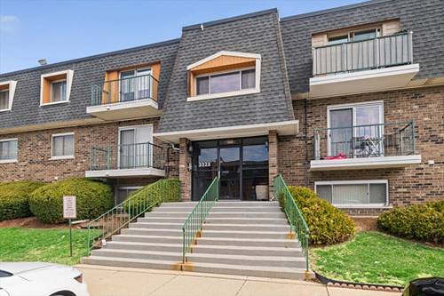 3223 W Parkway Unit 3A, Northbrook, IL 60062