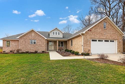 669 E Byron, Addison, IL 60101