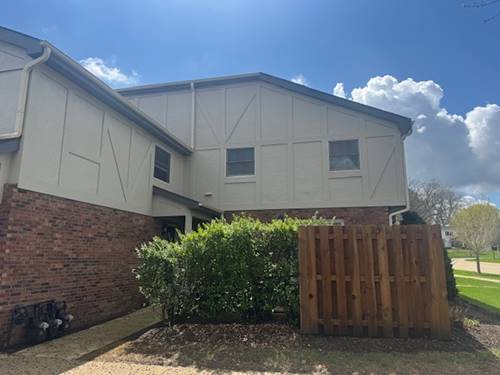 842 Bristol Unit 842, Barrington, IL 60010