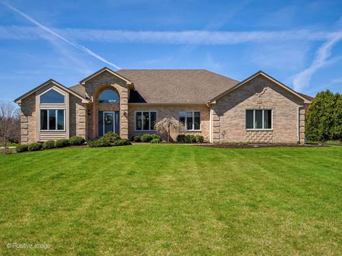 7819 Loch Glen, Lakewood, IL 60014