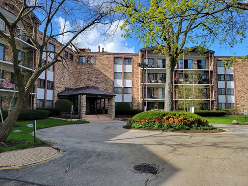 250 W Parliament Unit 307, Mount Prospect, IL 60056