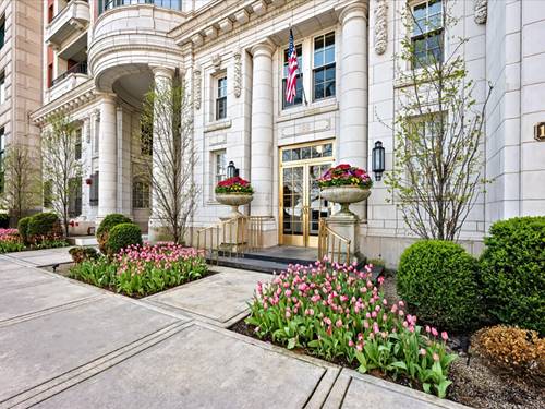 199 E Lake Shore Unit 8W, Chicago, IL 60611