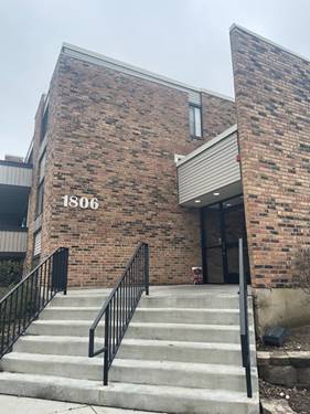 1806 Hemlock Unit 204, Schaumburg, IL 60173