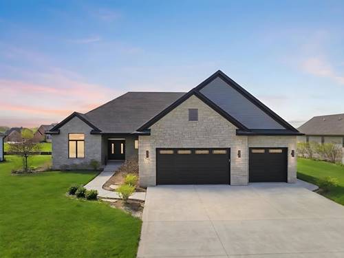 718 Independence, Sycamore, IL 60178
