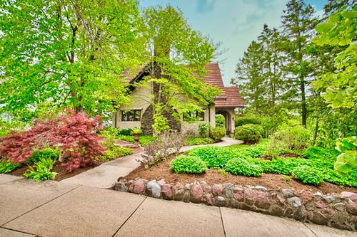 104 N Julian, Naperville, IL 60540