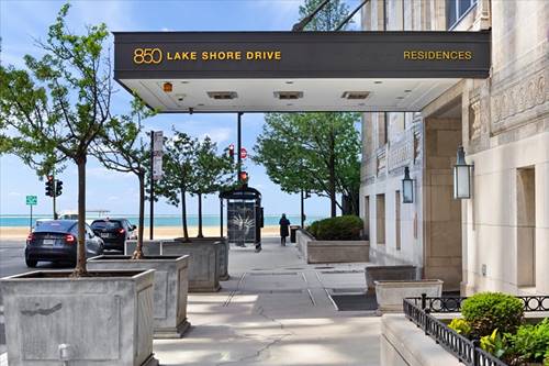 850 N Lake Shore Unit 510, Chicago, IL 60611
