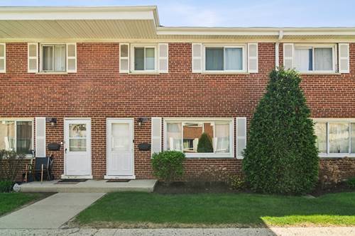 1058 N Boxwood Unit A, Mount Prospect, IL 60056