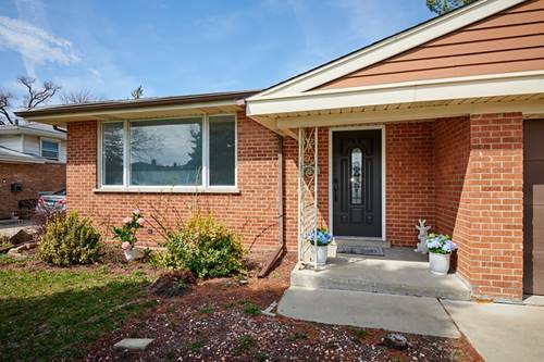 8544 W Roseview, Niles, IL 60714