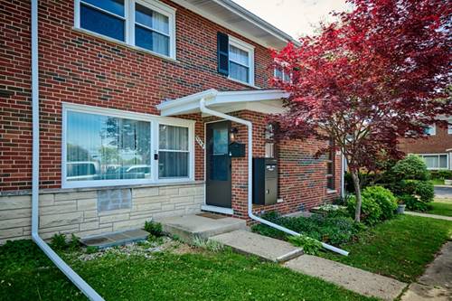 926 N Boxwood Unit B, Mount Prospect, IL 60056