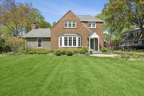 6 E Witchwood, Lake Bluff, IL 60044