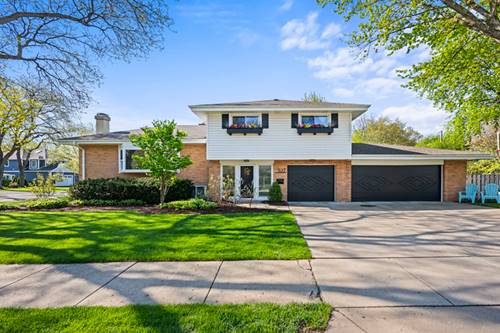 527 Cumnor, Deerfield, IL 60015