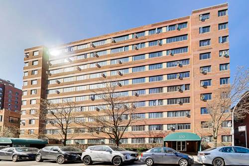 700 W Bittersweet Unit 210, Chicago, IL 60613