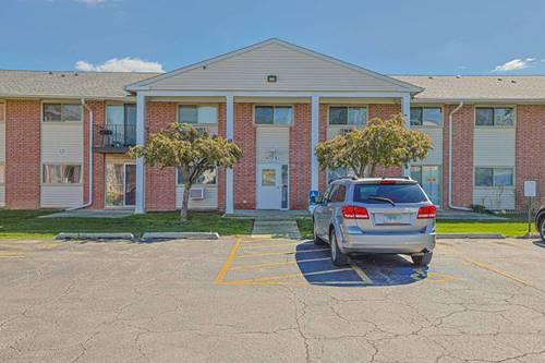 673 E Fullerton Unit 105, Glendale Heights, IL 60139