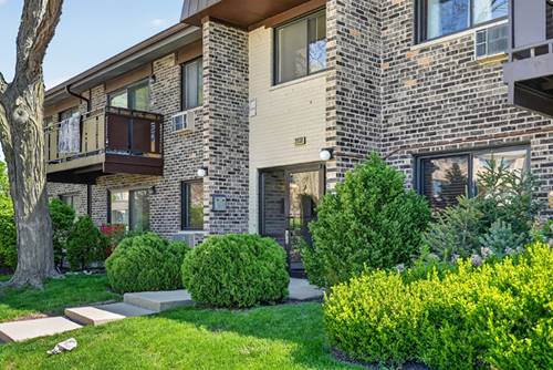 2638 N Windsor Unit 102, Arlington Heights, IL 60004