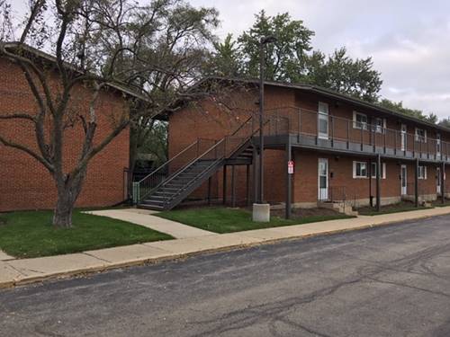 1900 W Knightsbridge Unit 1A, Mount Prospect, IL 60056