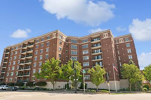 201 N Vail Unit 207, Arlington Heights, IL 60004