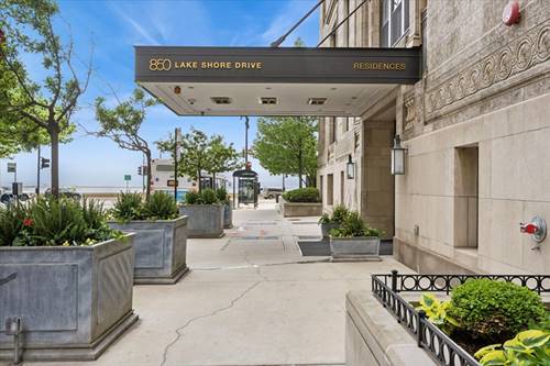 850 N Lake Shore Unit 408, Chicago, IL 60611