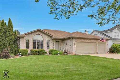233 Goldenwood, Aurora, IL 60502