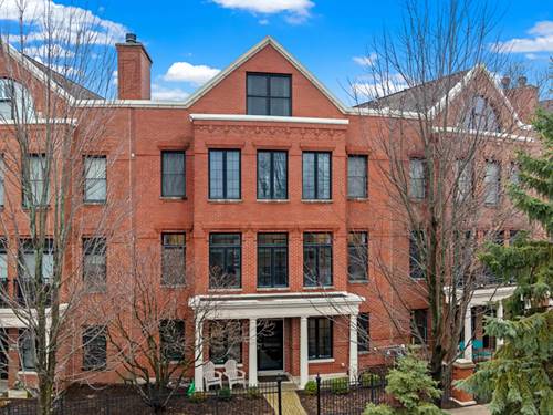2048 Valor, Glenview, IL 60026